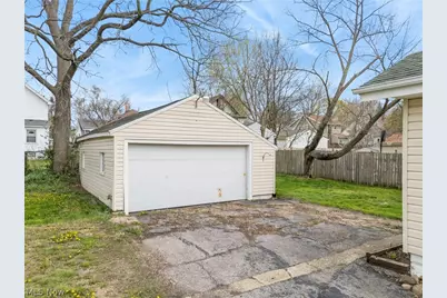 829 Indian Trail, Akron, OH 44314 - Photo 7