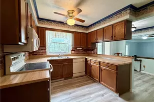 11545 Hosford Rd, Chardon, OH 44024 - Photo 9