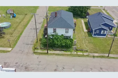 822 Marion Avenue SW, Canton, OH 44707 - Photo 7