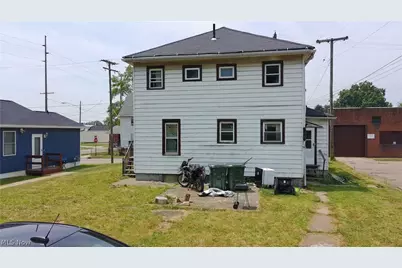 822 Marion Avenue SW, Canton, OH 44707 - Photo 3