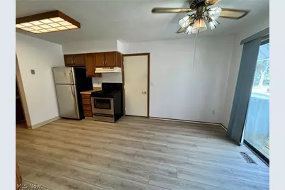 5484 Wildwood Court #B, Willoughby, OH 44094 - Photo 3