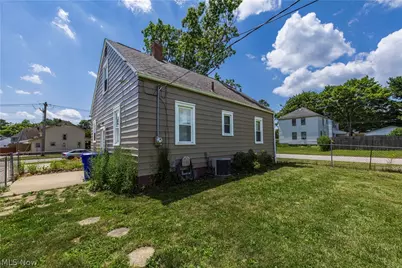 33 Pierce Avenue, Cuyahoga Falls, OH 44221 - Photo 37