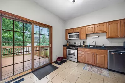 823 Willow Hollow Court, Amherst, OH 44001 - Photo 7