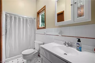 823 Willow Hollow Ct, Amherst, OH 44001 - Photo 33