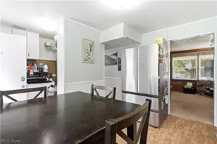2250 Wichert Dr, Cuyahoga Falls, OH 44221 - Photo 25