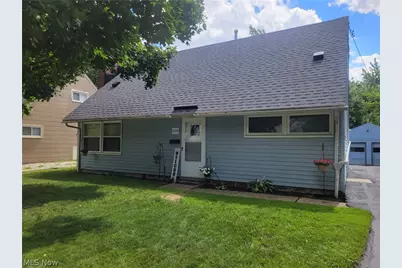2250 Wichert Drive, Cuyahoga Falls, OH 44221 - Photo 3