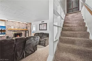 2250 Wichert Dr, Cuyahoga Falls, OH 44221 - Photo 29
