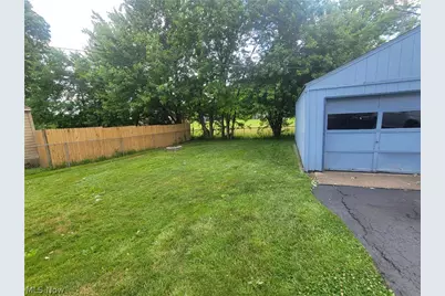 2250 Wichert Drive, Cuyahoga Falls, OH 44221 - Photo 7