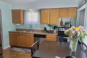 2250 Wichert Dr, Cuyahoga Falls, OH 44221 - Photo 9