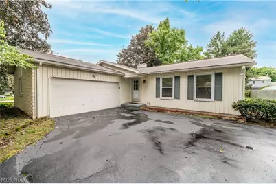 106 Stoney Creek Court, Boardman, OH 44512 - Photo 1