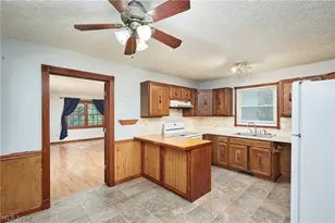 4055 Baird Rd, Stow, OH 44224 - Photo 7