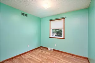 4055 Baird Rd, Stow, OH 44224 - Photo 13
