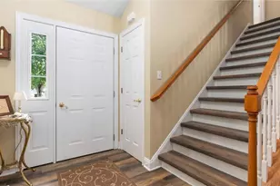 2958 Eagle Crest Dr, Zanesville, OH 43701 - Photo 7