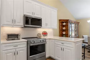 2958 Eagle Crest Dr, Zanesville, OH 43701 - Photo 13