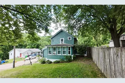 733 Critchfield Street, Millersburg, OH 44654 - Photo 3