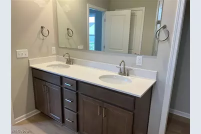 3753 Golden Wood Way, Green, OH 44685 - Photo 9