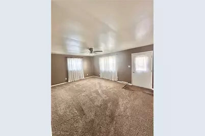 300 W 38th Street, Shadyside, OH 43947 - Photo 5