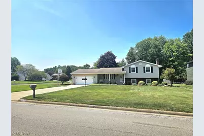 8394 Four Seasons Trail, Poland, OH 44514 - Photo 7