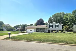 8394 4 Seasons Trail, Poland, OH 44514 - Photo 7