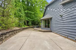 2402 Woodlawn Dr NW, Dover, OH 44622 - Photo 35