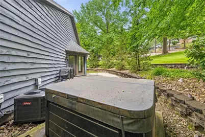 2402 Woodlawn Drive NW, Dover, OH 44622 - Photo 37