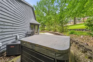 2402 Woodlawn Dr NW, Dover, OH 44622 - Photo 37