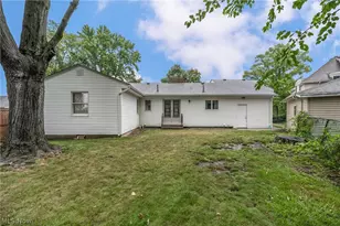 1030 Hillsdale Ave, Lorain, OH 44052 - Photo 3