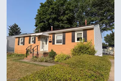 1123 Overridge Avenue SE, North Canton, OH 44720 - Photo 1