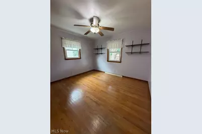 1123 Overridge Avenue SE, North Canton, OH 44720 - Photo 9