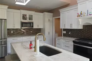 7395 Hunting Lake Dr, Concord Twp, OH 44077 - Photo 13
