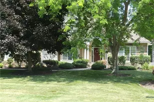 7395 Hunting Lake Dr, Concord Twp, OH 44077 - Photo 3