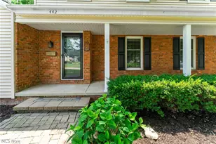 442 S Briarcliff Dr, Canfield, OH 44406 - Photo 3