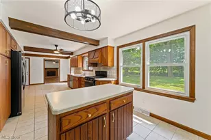 442 S Briarcliff Dr, Canfield, OH 44406 - Photo 11