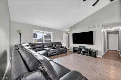6108 Greenview Trail, North Ridgeville, OH 44039 - Photo 13