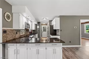 9522 Newton Falls Rd, Ravenna, OH 44266 - Photo 7