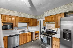 6240 Montrose Dr, Madison, OH 44057 - Photo 7