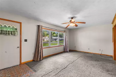 6240 Montrose Drive, Madison, OH 44057 - Photo 9