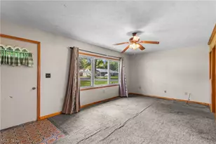 6240 Montrose Dr, Madison, OH 44057 - Photo 9