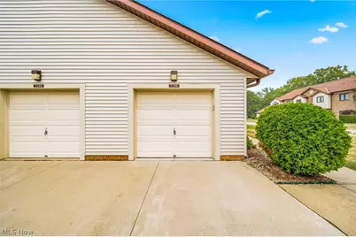 7194 Village Drive, Concord Twp, OH 44060 - Photo 27