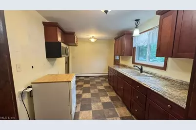 11299 Mahoning Avenue, North Jackson, OH 44451 - Photo 9