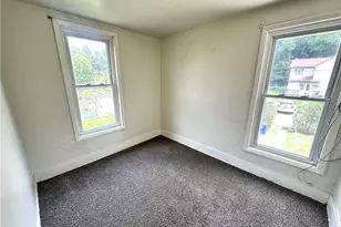 1055 Ambrose Ave, East Liverpool, OH 43920 - Photo 17