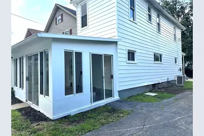 1055 Ambrose Avenue, East Liverpool, OH 43920 - Photo 5