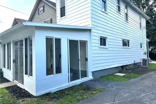 1055 Ambrose Ave, East Liverpool, OH 43920 - Photo 5