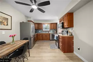 839 Delaware Ave, Elyria, OH 44035 - Photo 7