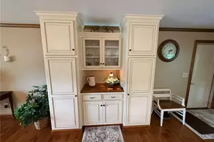 410 Stratton Ave SW, New Philadelphia, OH 44663 - Photo 9
