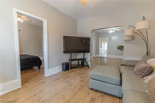 1364 W 58th St, Loveland, OH 44102 - Photo 5