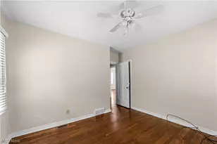 19619 Winslow Rd, Huber Heights, OH 44122 - Photo 17
