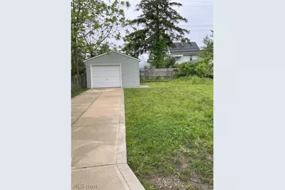 3464 E 147th Street, Loveland, OH 44120 - Photo 3