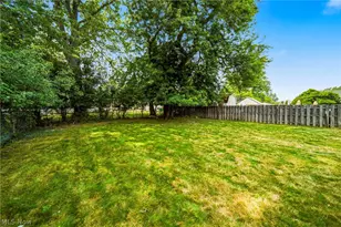 134 E 293rd St, Willowick, OH 44095 - Photo 31