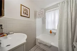 134 E 293rd St, Willowick, OH 44095 - Photo 15